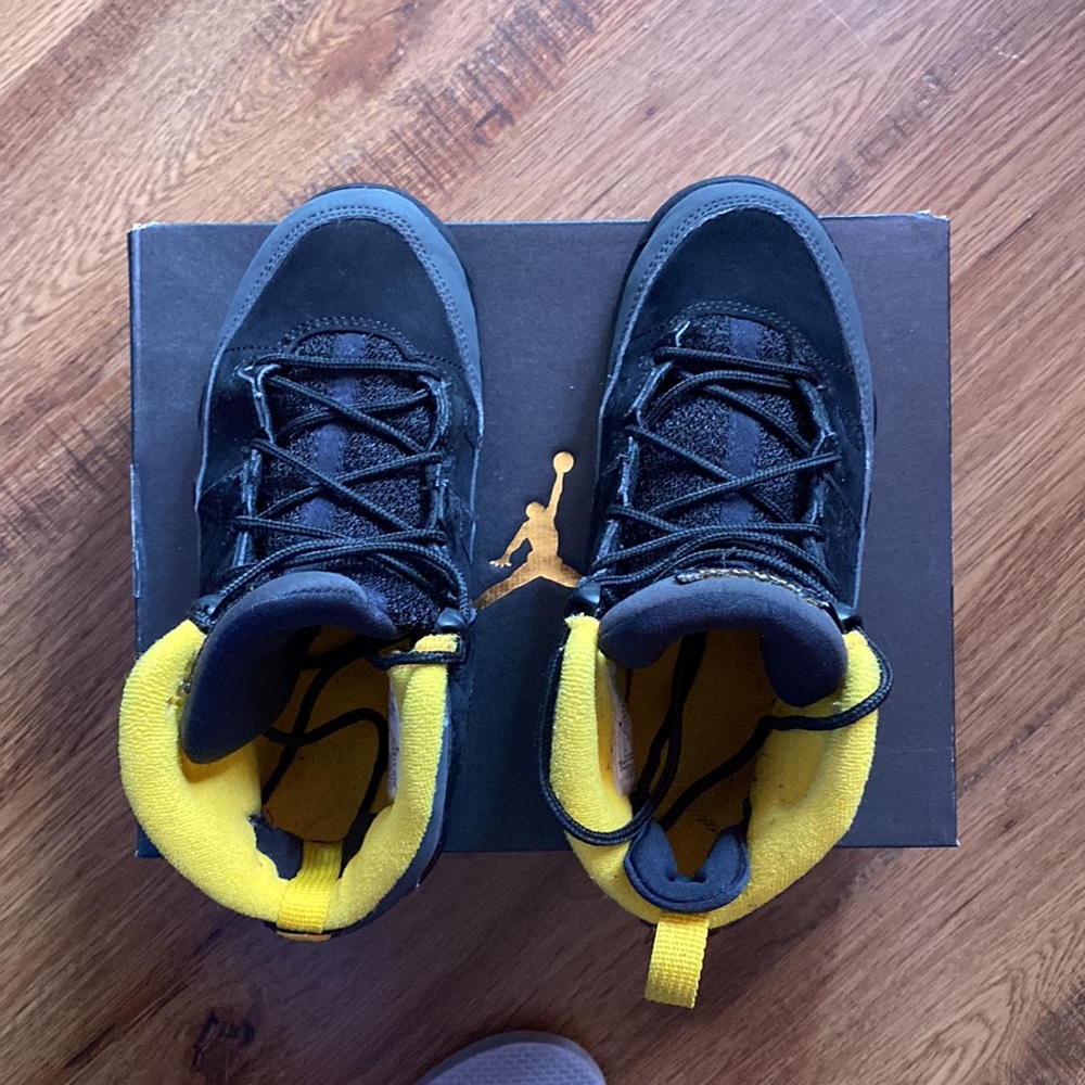🛑SOLD🛑JORDAN RETRO 9🔥